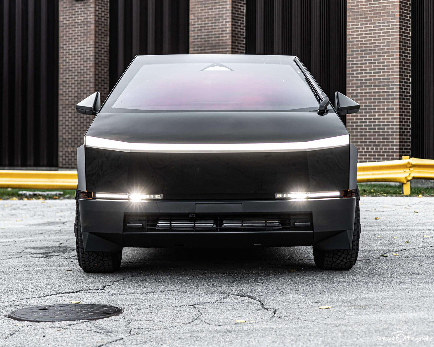 THE CYBER BEAM Light Bar